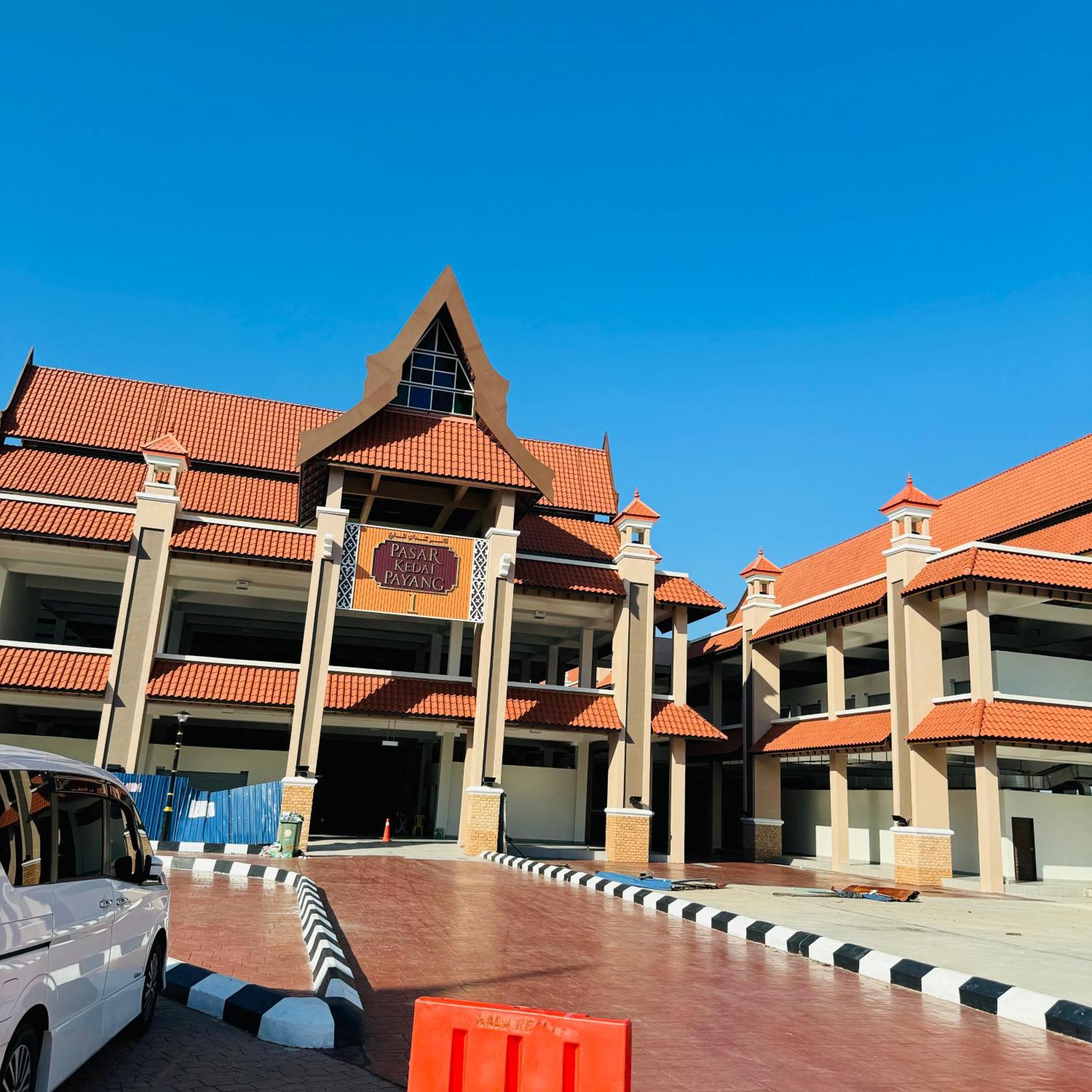 Rayyaz Inn Kuala Terengganu Extérieur photo