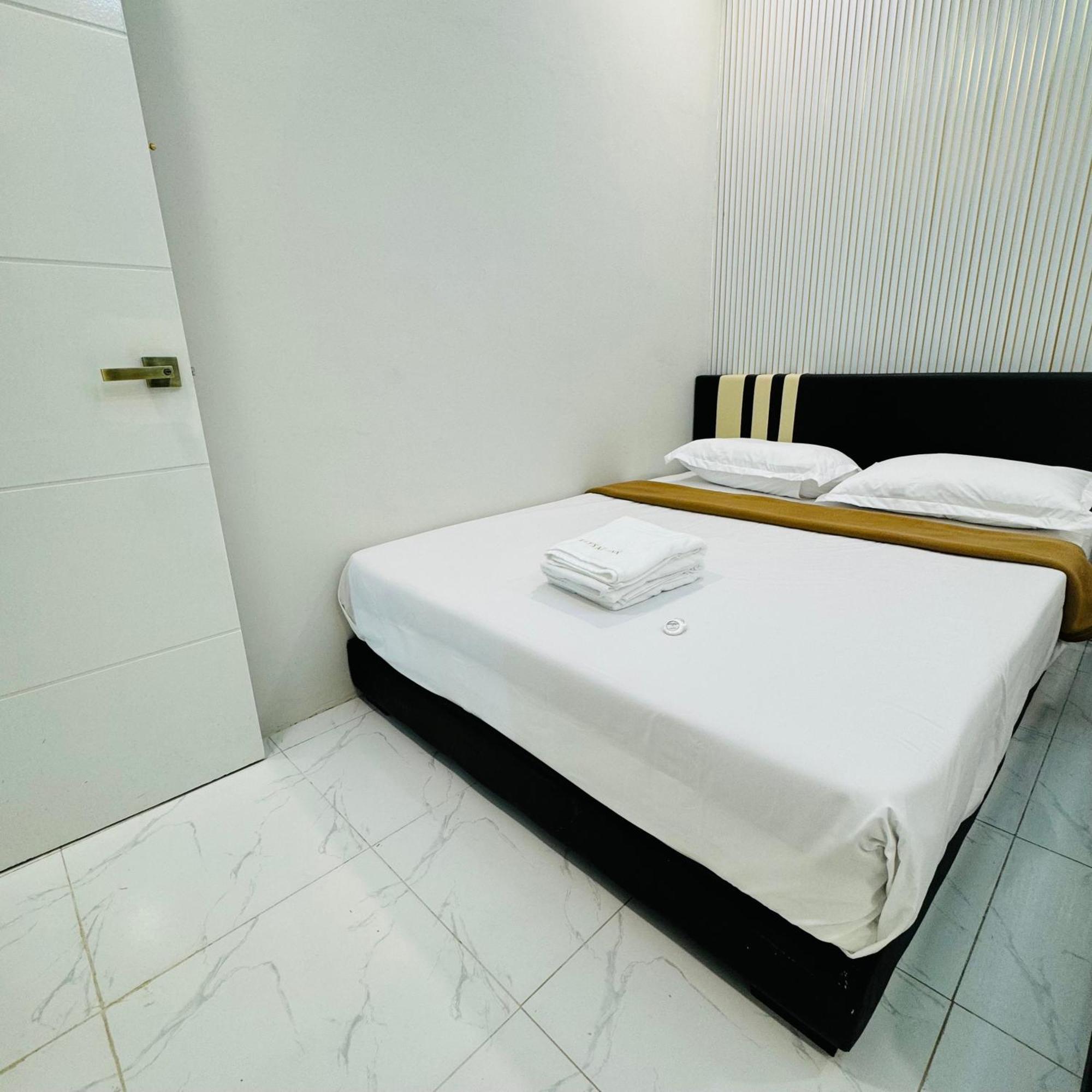 Rayyaz Inn Kuala Terengganu Extérieur photo